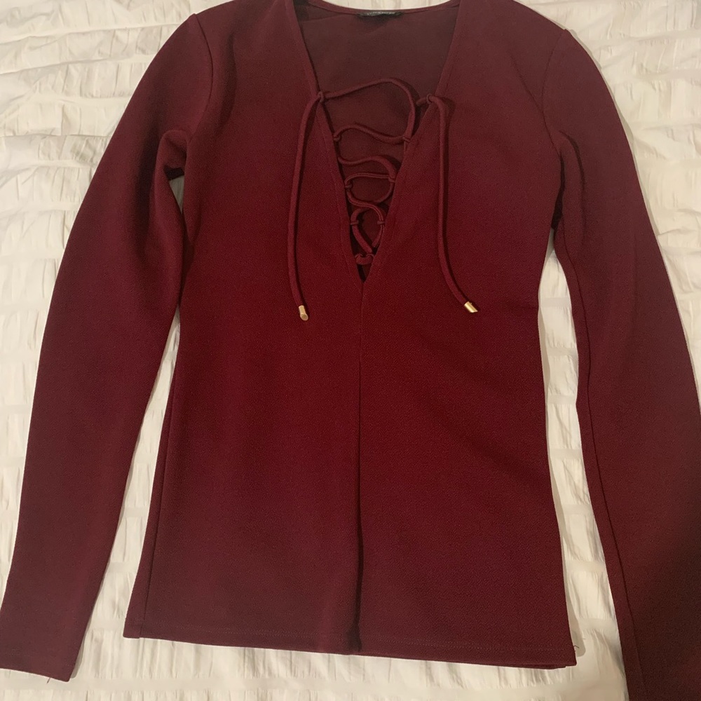 Red/auburn low cut shirt with cross cross straps
